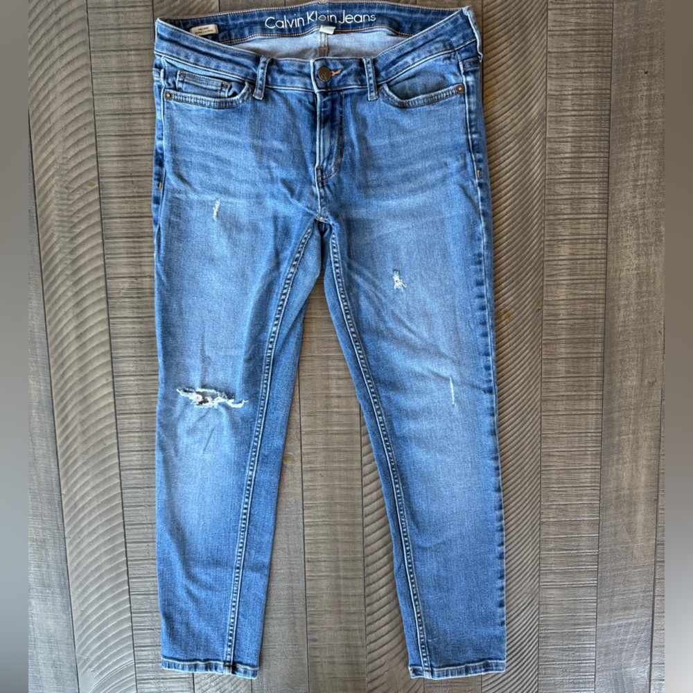 Calvin Klein Distressed Ankle Skinny Jeans Women’s Size 6